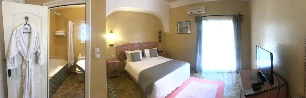 Room In Bb - Double Room In A Charming Villa In The Heart Of Marrakech Palm Grove Marrakesh 2*,